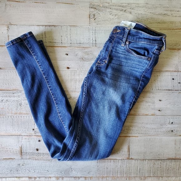 Abercrombie & Fitch Denim - Abercrombie and Fitch Super Skinny Jeans Size 0R